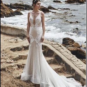 Calla blanche l’amour Carolina wedding dress